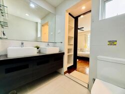 Pinetree Condominium (D10), Condominium #637213111